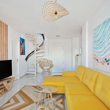 Apartamento La Fiesta, 250 M To The Sea Plus Swimming Pool Torrevieja Kültér fotó